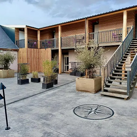 Logis Volcan Sancy Отель